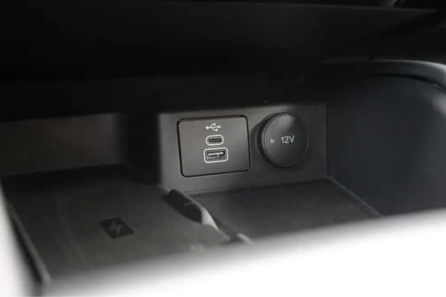 Ford Kuga (2024) thumbnail 39