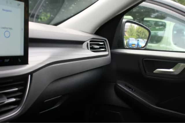 Ford Kuga (2024) thumbnail 53