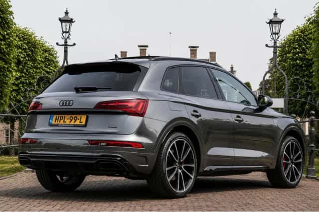 Audi Q5 (2024) thumbnail 3