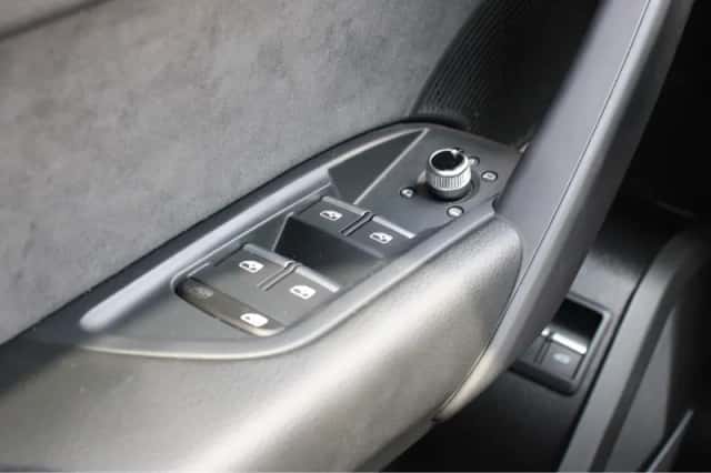 Audi Q5 (2024) thumbnail 39