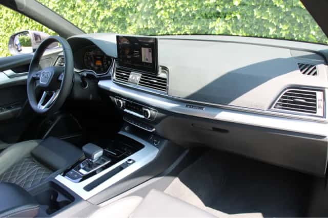 Audi Q5 (2024) thumbnail 6
