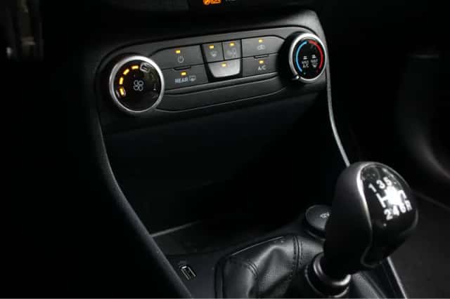 Ford Fiesta (2022) thumbnail 15