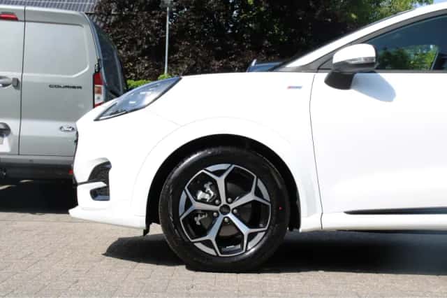 Ford Puma (2025) thumbnail 8
