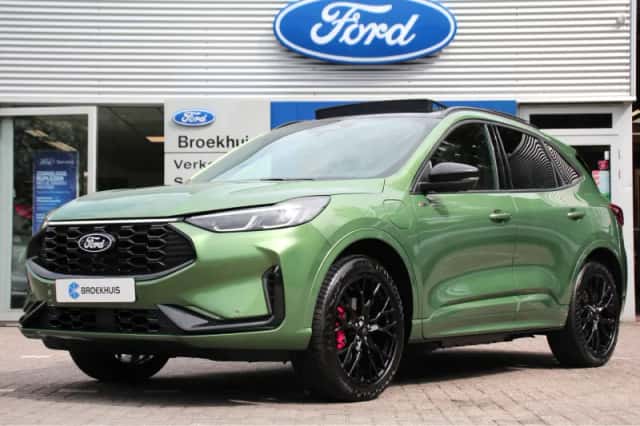 Ford Kuga (2025) thumbnail 1