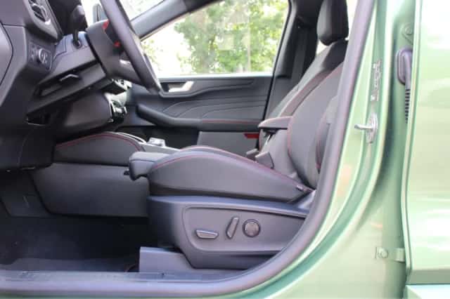 Ford Kuga (2025) thumbnail 24