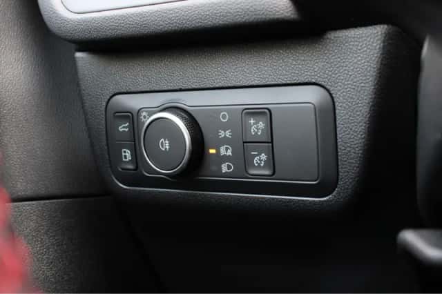 Ford Kuga (2025) thumbnail 28