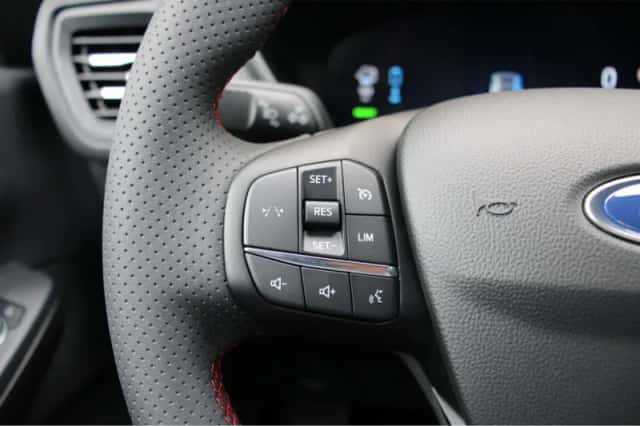 Ford Kuga (2025) thumbnail 15