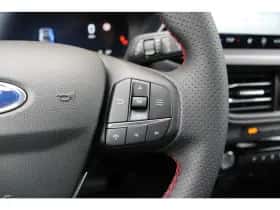 Ford Kuga (2025) thumbnail 16