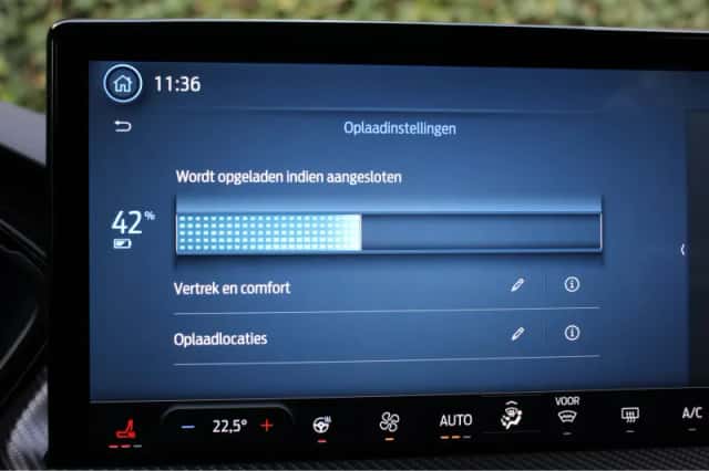 Ford Kuga (2025) thumbnail 13
