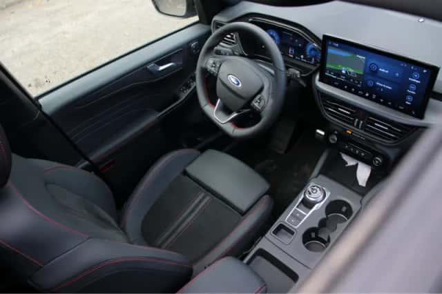 Ford Kuga (2025) thumbnail 16