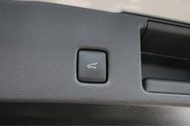 Ford Kuga (2025) thumbnail 17