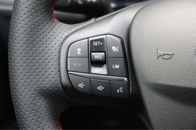 Ford Kuga (2025) thumbnail 21