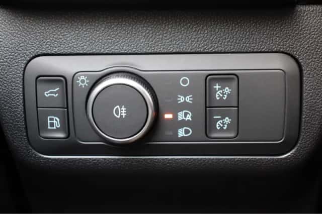 Ford Kuga (2025) thumbnail 23