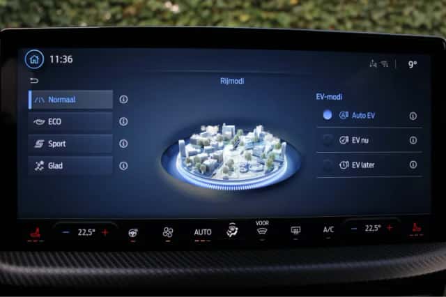 Ford Kuga (2025) thumbnail 28