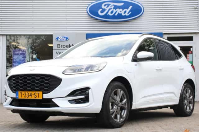 Ford Kuga (2023) thumbnail 1