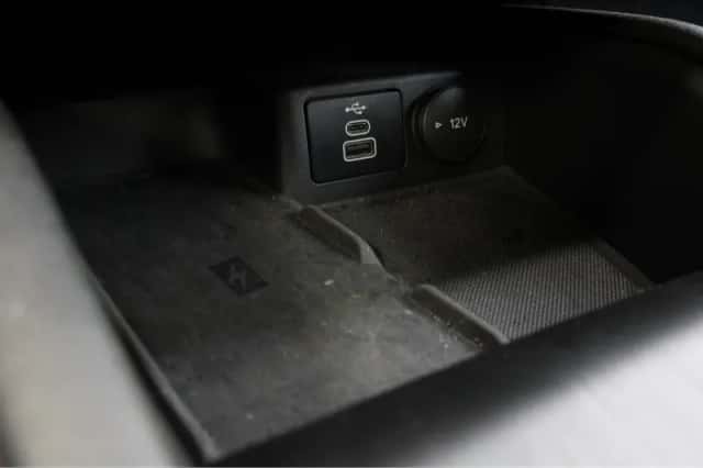 Ford Kuga (2023) thumbnail 24