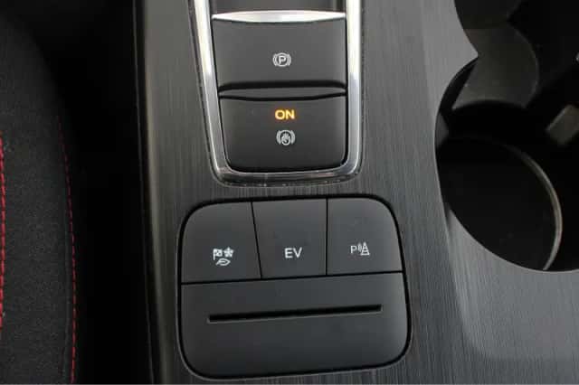 Ford Kuga (2023) thumbnail 26