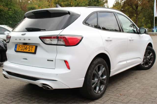Ford Kuga (2023) thumbnail 41