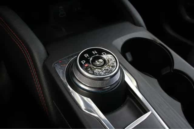 Ford Kuga (2023) thumbnail 8