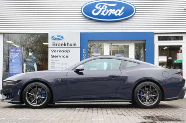 Ford Mustang (2024) thumbnail 2