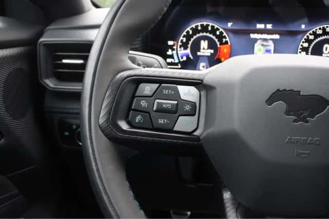 Ford Mustang (2024) thumbnail 19