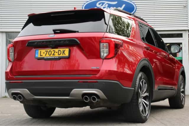 Ford Explorer (2019) thumbnail 3