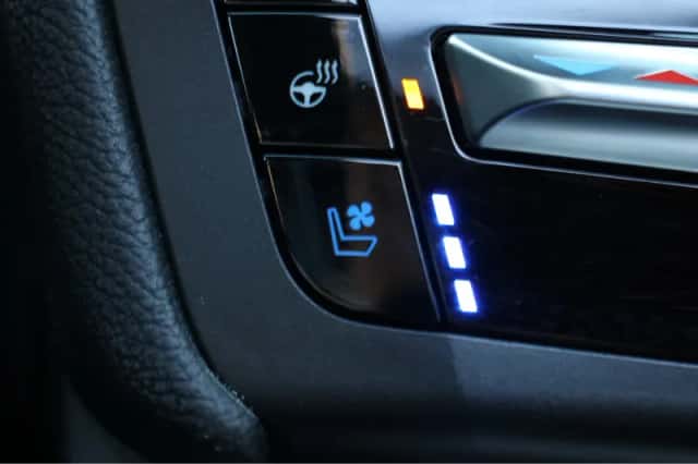 Ford Explorer (2019) thumbnail 27