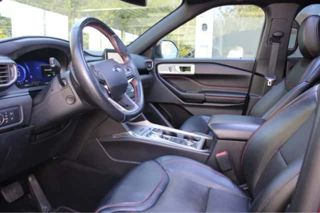 Ford Explorer (2019) thumbnail 4