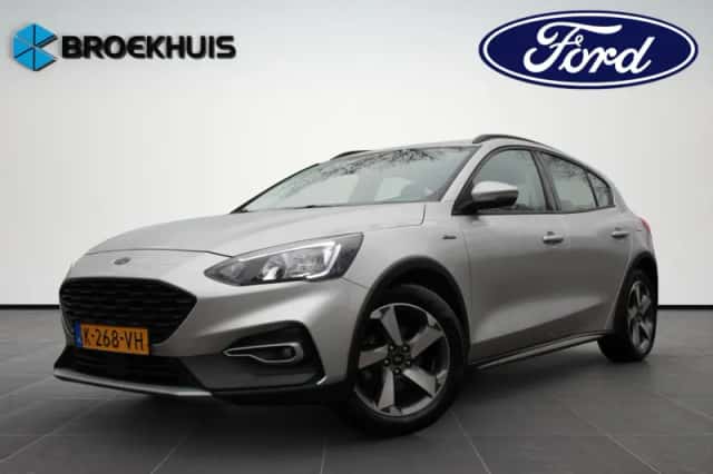 Ford Focus (2021) thumbnail 6