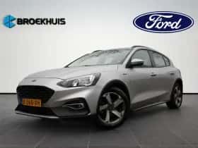 Ford Focus (2021) thumbnail 6