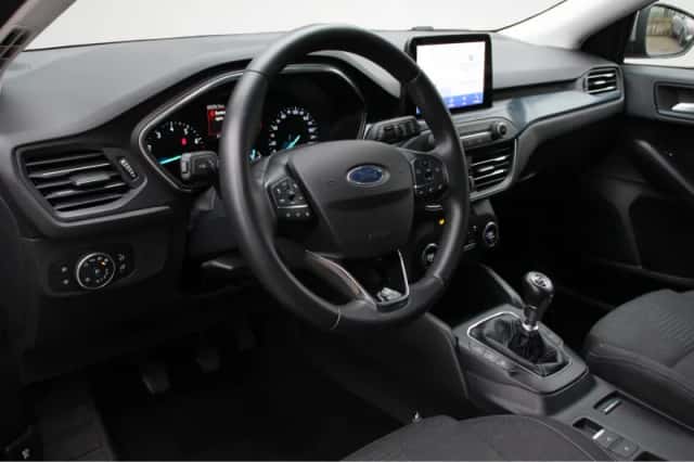 Ford Focus (2021) thumbnail 10
