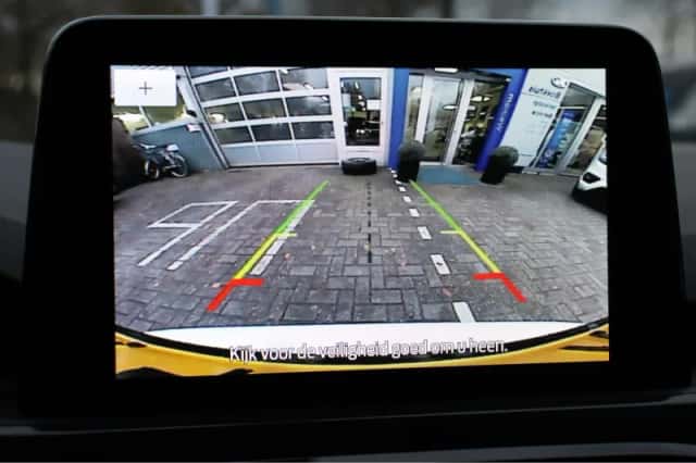 Ford Kuga (2023) thumbnail 11