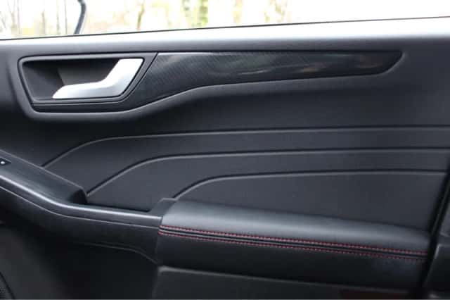 Ford Kuga (2023) thumbnail 28