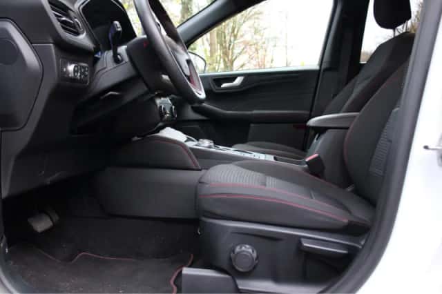 Ford Kuga (2023) thumbnail 30