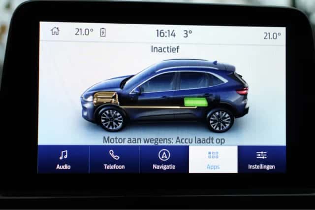 Ford Kuga (2023) thumbnail 10