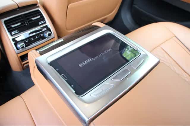 BMW 7-Serie (2015) thumbnail 38