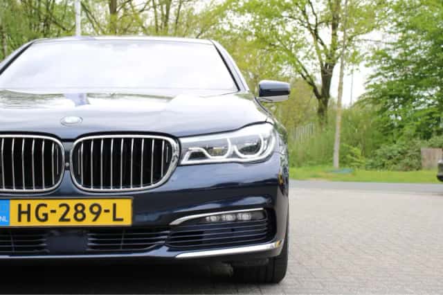 BMW 7-Serie (2015) thumbnail 44