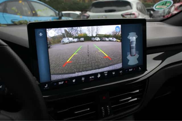 Ford Focus (2024) thumbnail 24
