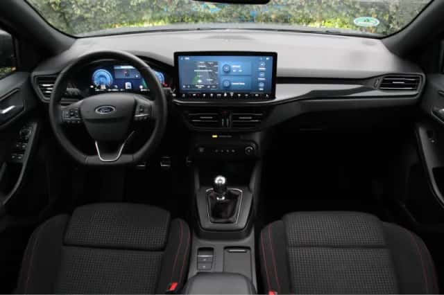 Ford Focus (2024) thumbnail 5