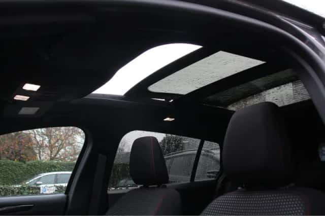 Ford Focus (2024) thumbnail 8