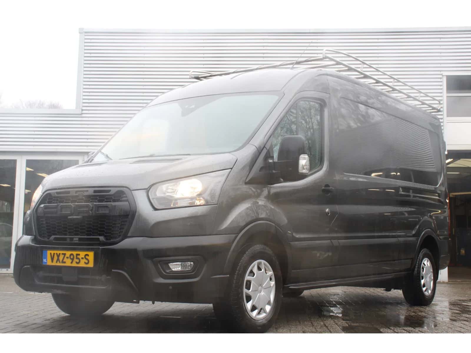 Ford Transit (2023) — foto 1
