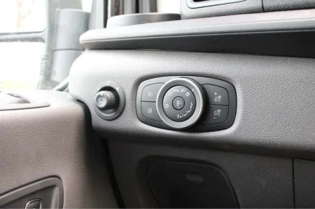 Ford Transit (2023) thumbnail 12