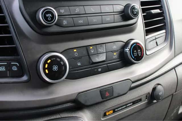 Ford Transit (2023) thumbnail 16