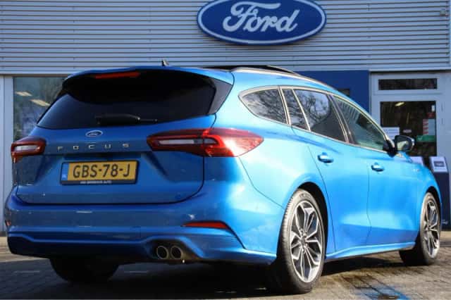 Ford Focus (2024) thumbnail 3