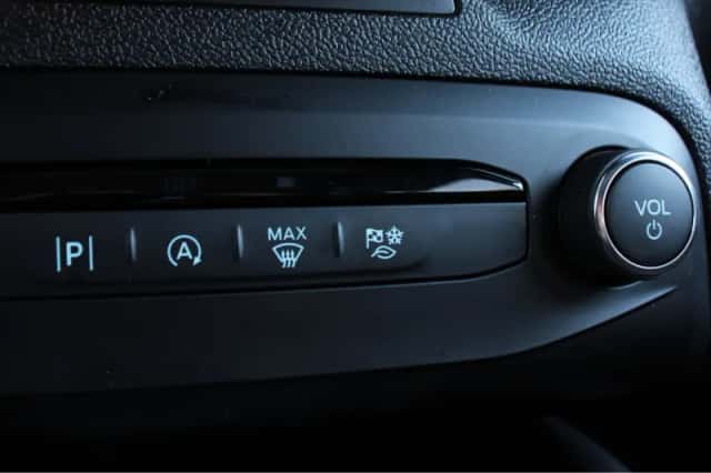 Ford Focus (2024) thumbnail 24