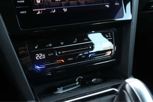 Volkswagen Passat (2021) thumbnail 20