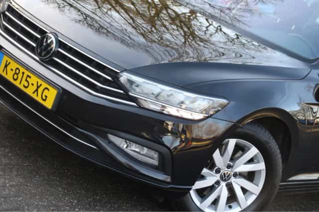 Volkswagen Passat (2021) thumbnail 32