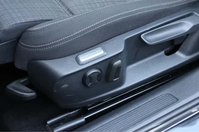 Volkswagen Passat (2021) thumbnail 9