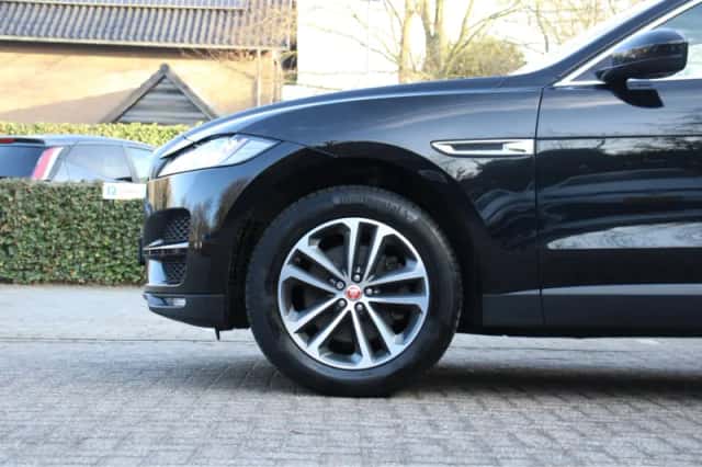 Jaguar F-Pace (2017) thumbnail 33