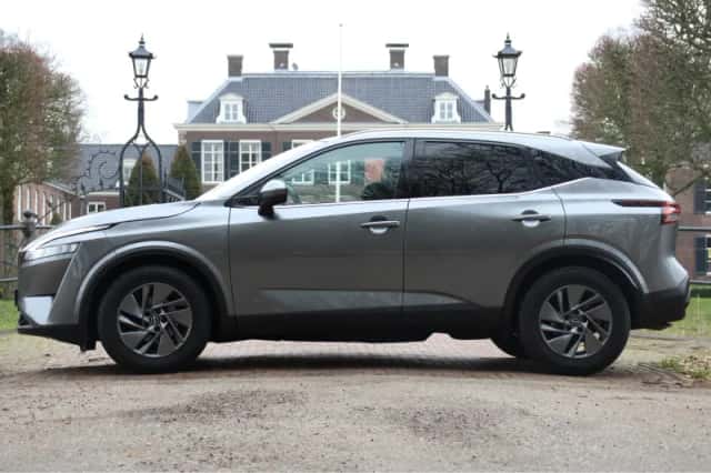Nissan Qashqai (2023) thumbnail 2